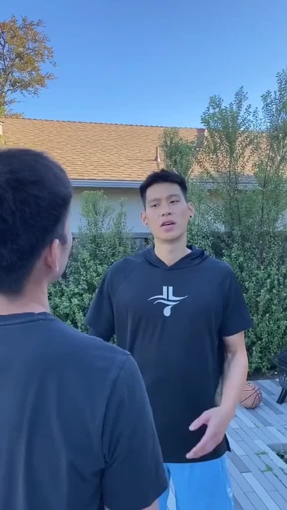 林书豪：给我看你的最帅的蝴蝶穿花