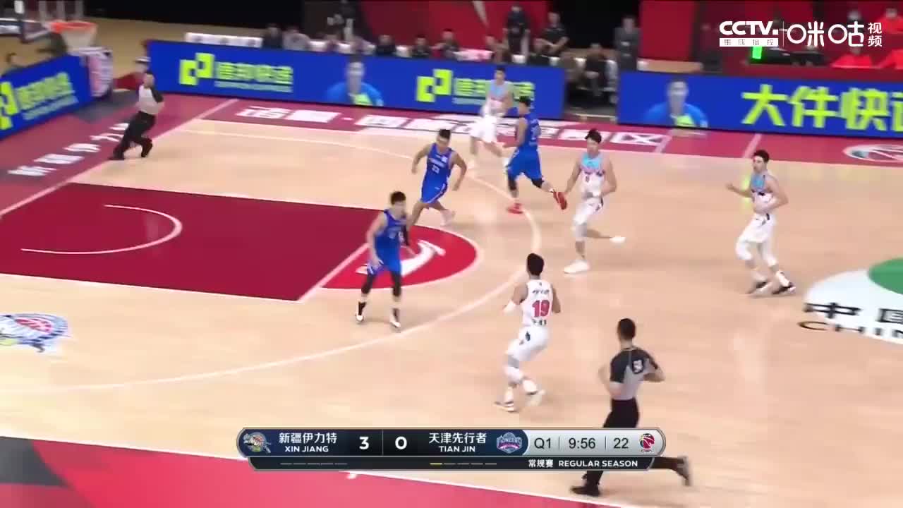 （周琦30分18板）爆粗训队友！周琦43分钟轰下28分13板3帽3断集锦