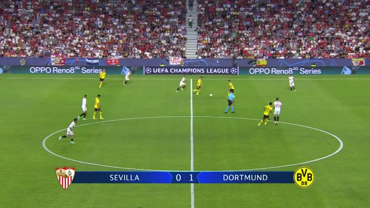 传射建功！贝林厄姆突破后低射破门 多特两球领先（贝林厄姆转会多特蒙德）