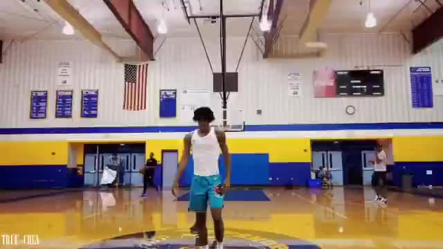 (莫兰特最新训练)不积跬步,无以至千里!莫兰特休赛期不停训提升自己