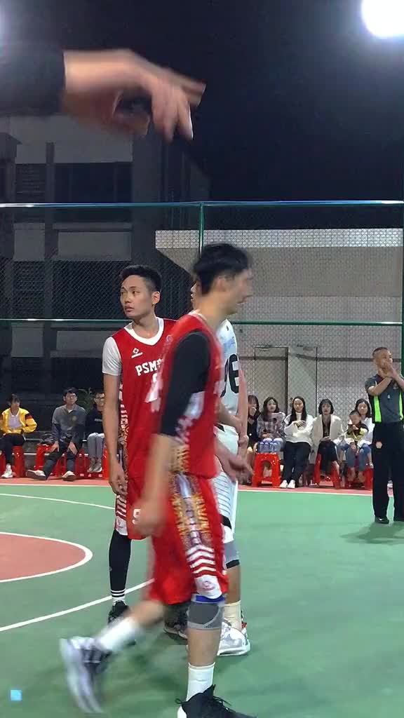 （崩溃!此时小哥的内心是绝望的吗）崩溃！此时小哥的内心是绝望的