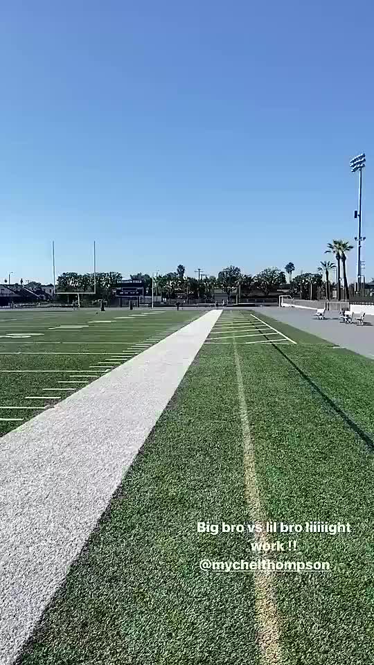 （汤神集锦）恢复得杠杠的！汤神赤脚跑步冲刺战胜哥哥