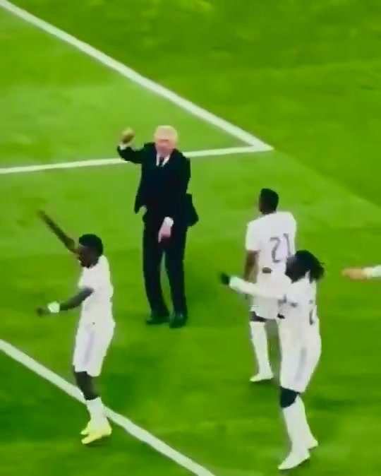 不防？ 连进5个三分，下一队！