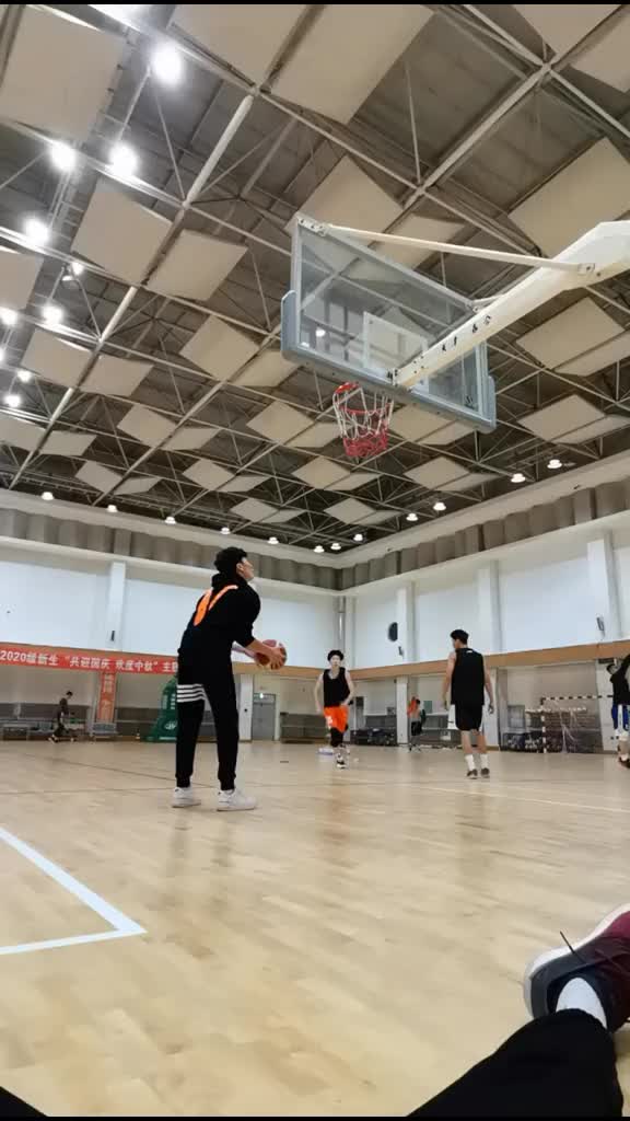 （哈尔滨师范大学周琦）这位“周琦哈师大分琦”的暴扣 你给几分？