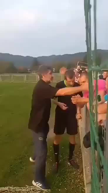 （中国模仿帝模仿所有nba球员）硬BangBang！中国模仿帝还原总决赛G3的巴特勒