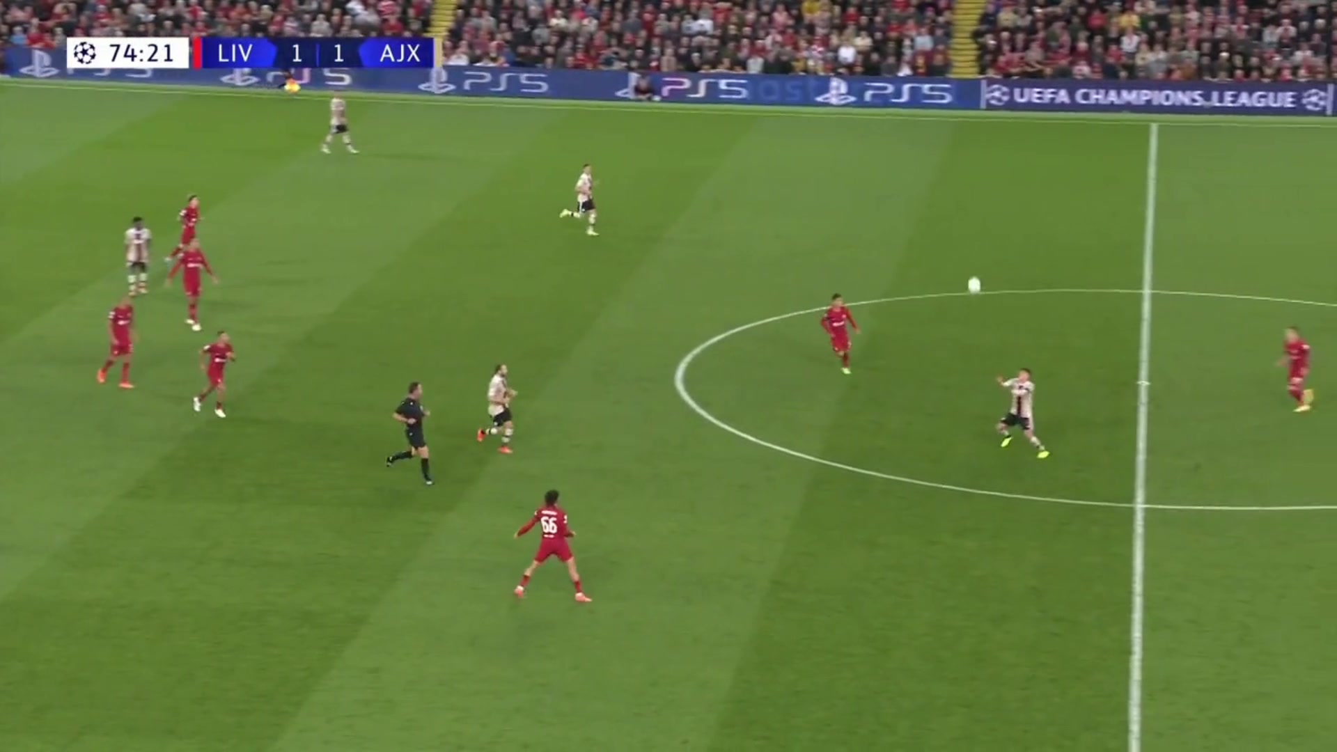 （寂寞大神去哪了）运动不能停！寂寞大神又在酒店训练了