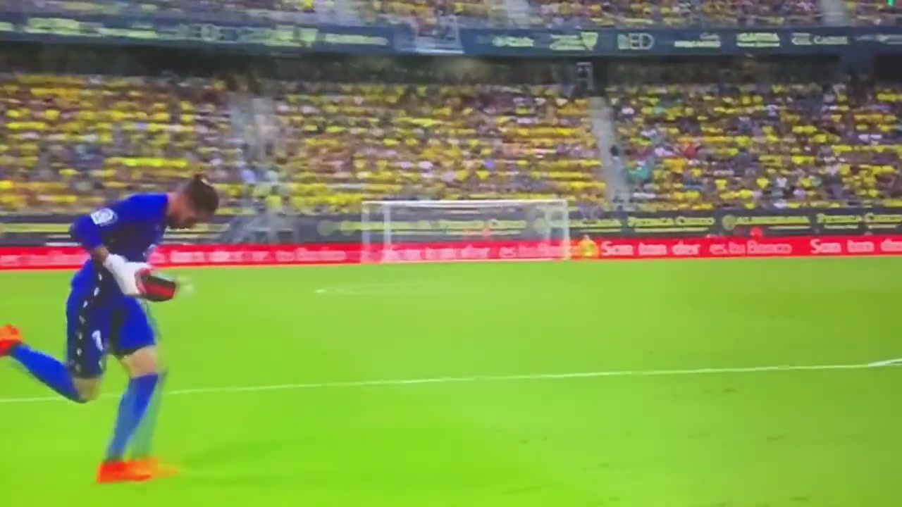 （利拉德和威少是什么关系）利拉德：我从没觉得自己比库里、威少和保罗差