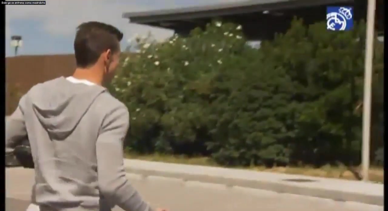 笑声太魔性！中国模仿帝演绎诗圣杜锋