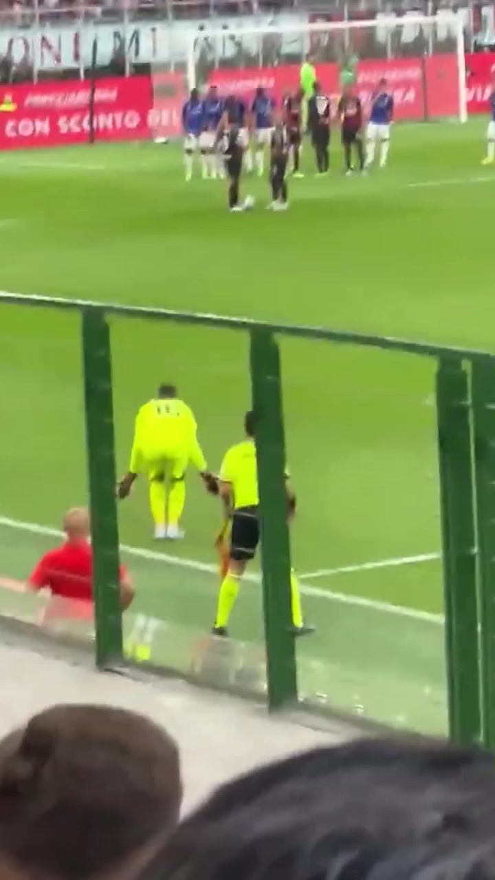 （艾弗森沦为替补）替好兄弟甜瓜出头！艾弗森：现在联盟所有人的防守都是垃圾