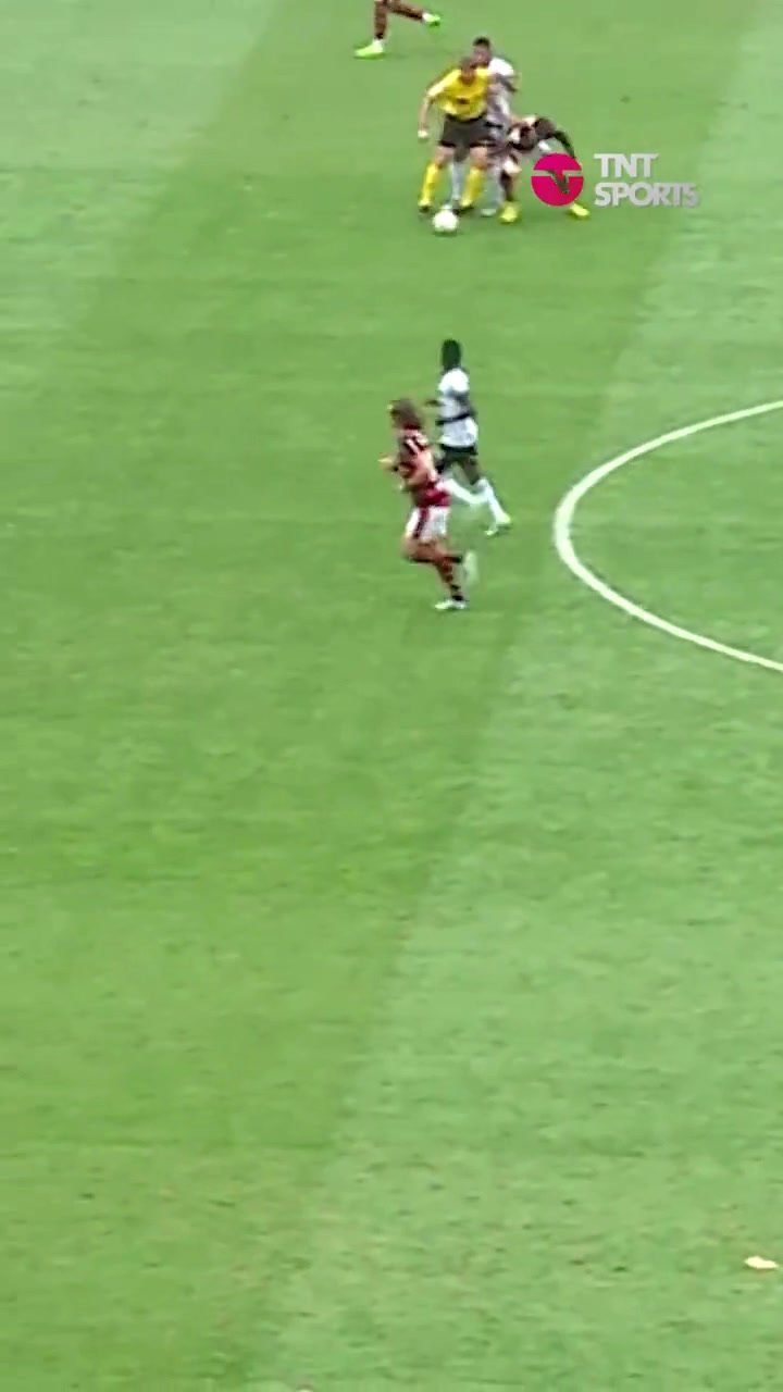 （巴特勒硬汉时刻）吓得连连惊呼！没想到硬汉巴特勒也有害怕的一刻