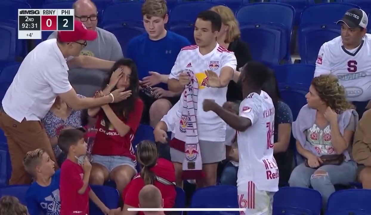 （李月汝与巴特尔）巴特尔谈指导女篮国手李月汝：她的特点和我年轻时差不多