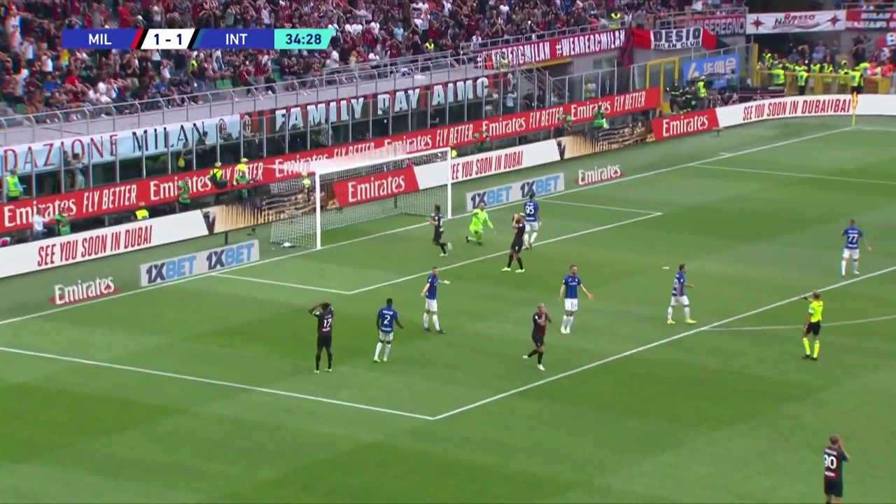 【集锦】意甲-莱奥2射1传吉鲁传射哲科破门 米兰3-2国米升榜首（莱奥开场6.2秒进球破意甲纪录）