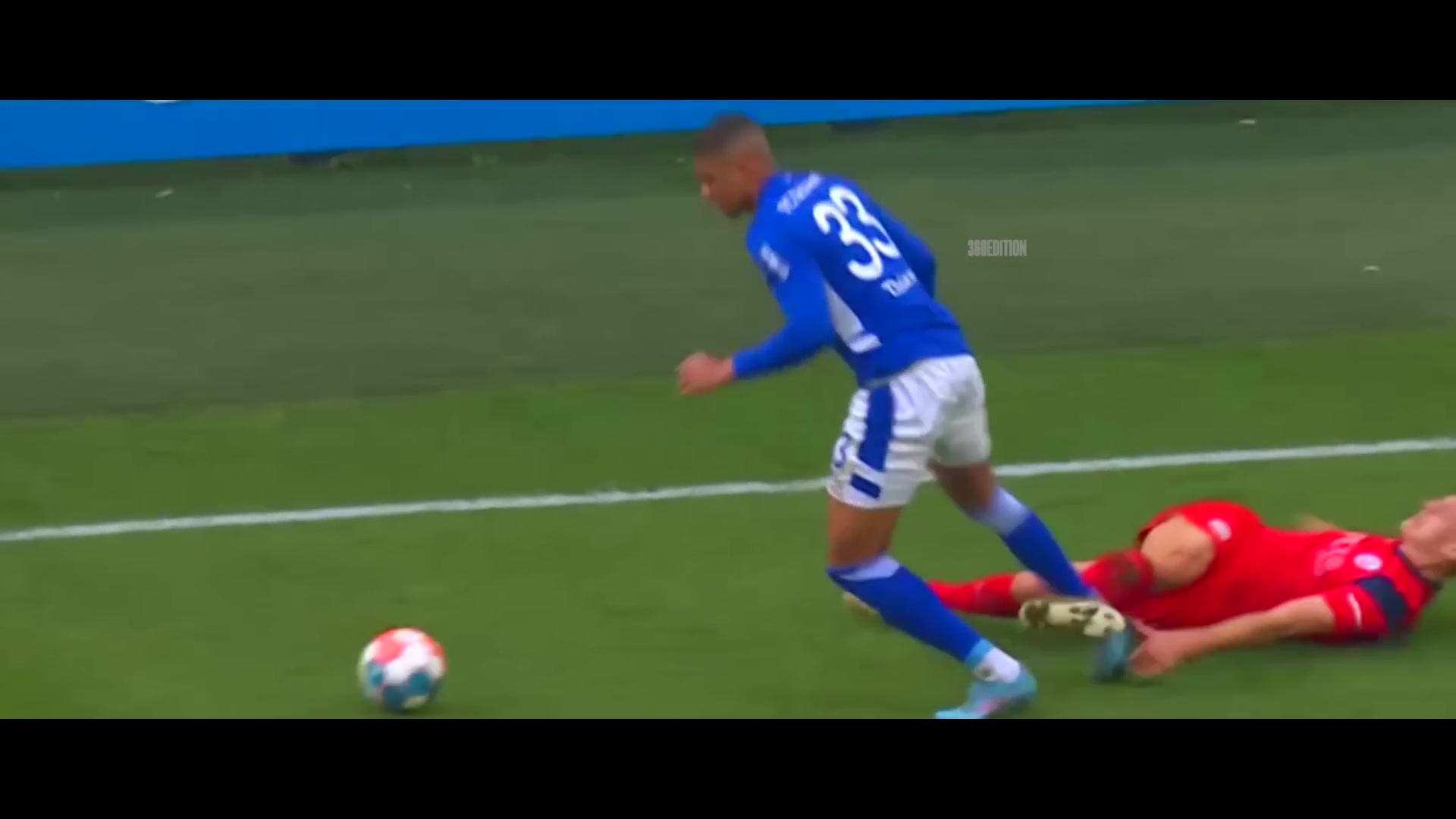 米兰新援21岁中卫蒂奥精彩集锦（米兰新援21岁中卫蒂奥精彩集锦视频）