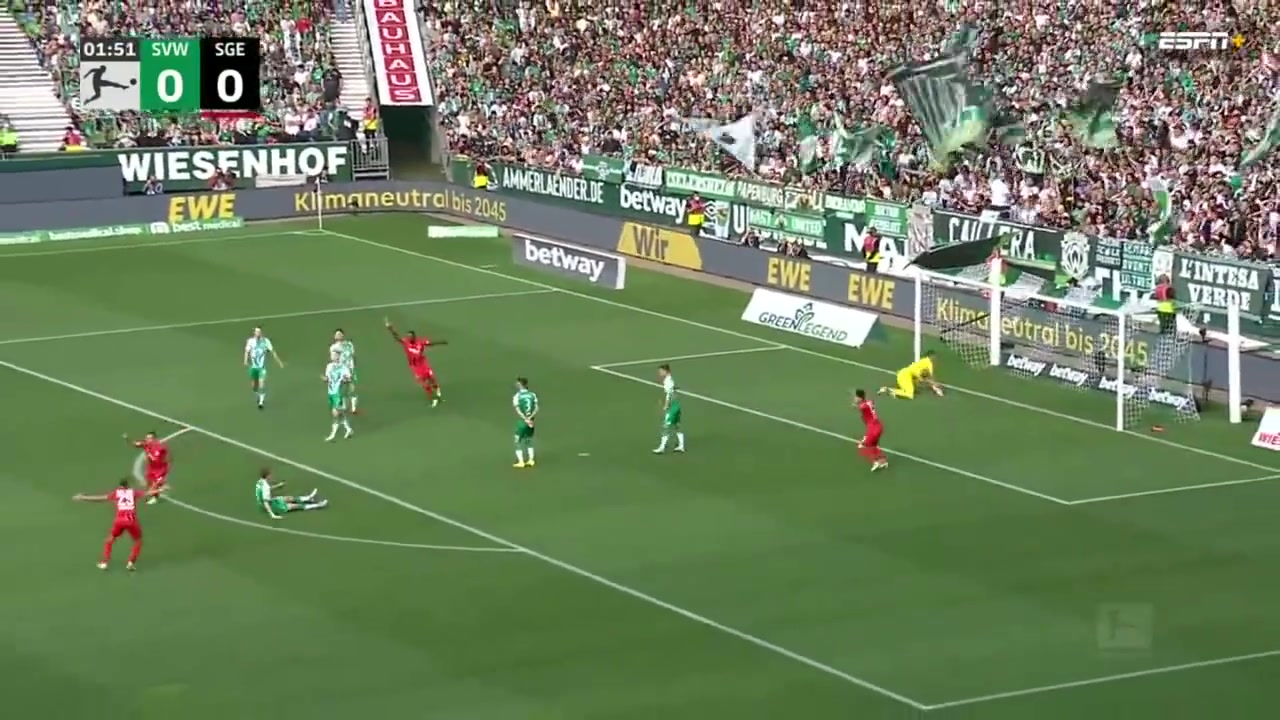 时隔1013天，30岁的格策再次在德甲进球（格策还在德国国家队吗）