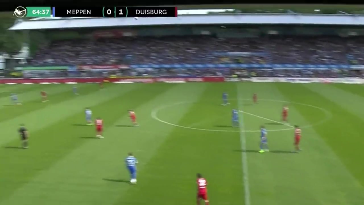 这也行？德丙门将后场开大脚直接破门（德丙踢多少轮）