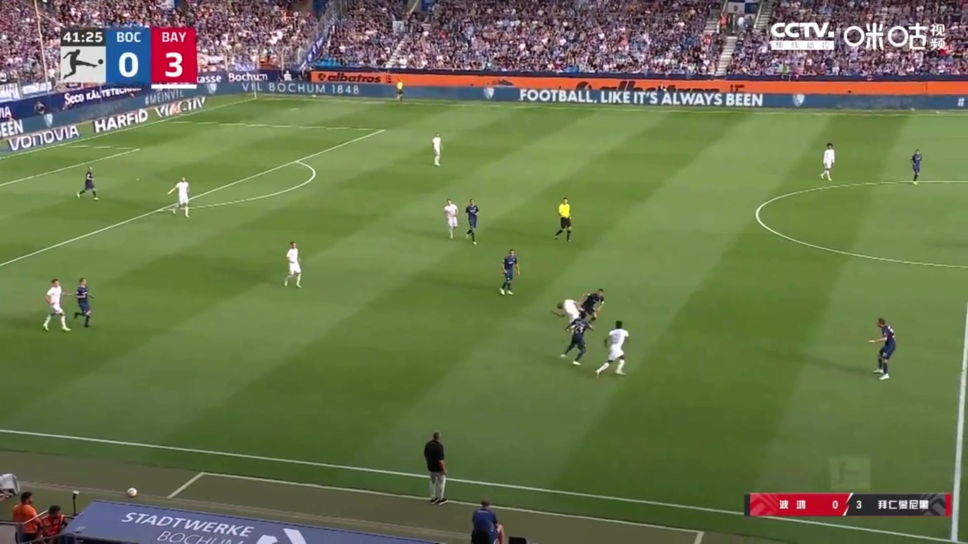 拜仁4-0领先！科曼斜塞 马内扣球后低射近角得手（科曼在拜仁踢什么位置）