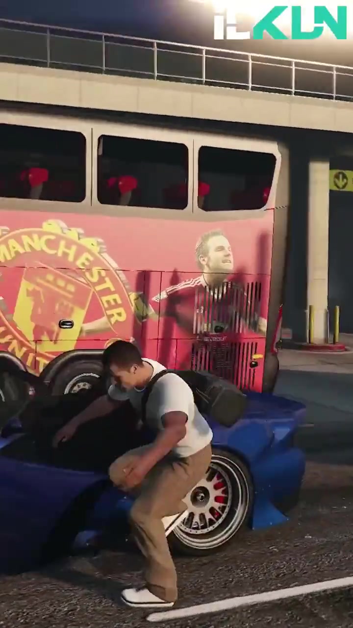 老GTA了！外媒恶搞如今C罗与曼联的关系（c罗和曼联的关系）