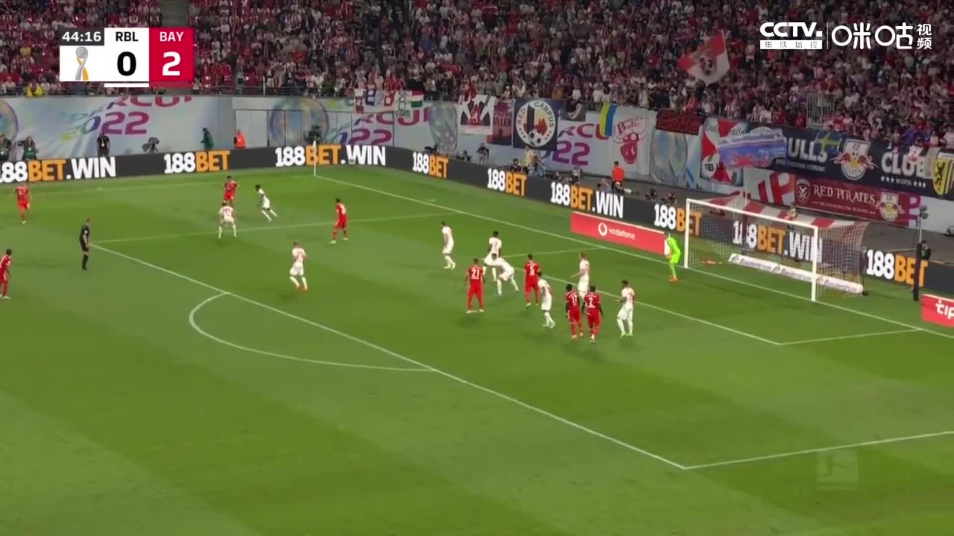 穆西亚拉禁区内横传中路 帕瓦尔门前推射再下一城（穆西亚拉 血统）