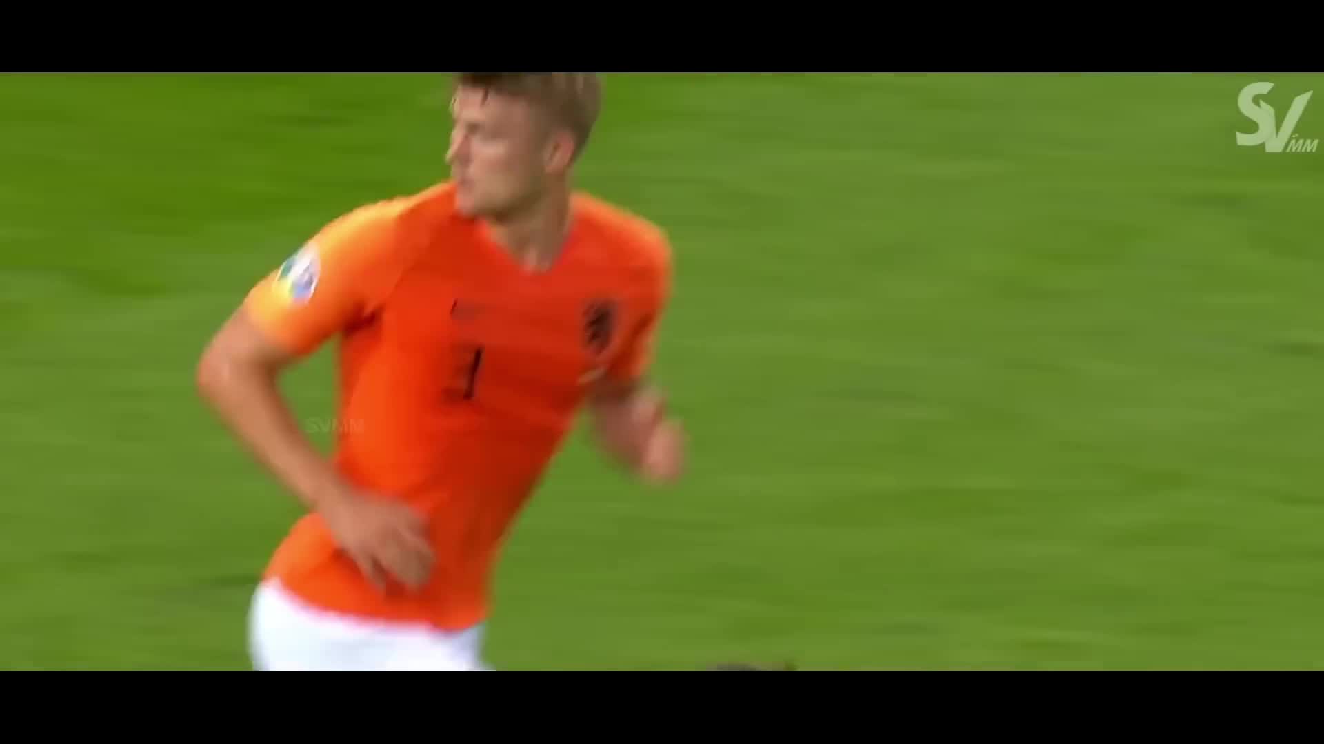 7700万转会拜仁！德里赫特个人精彩集锦（德里赫特 拜仁）