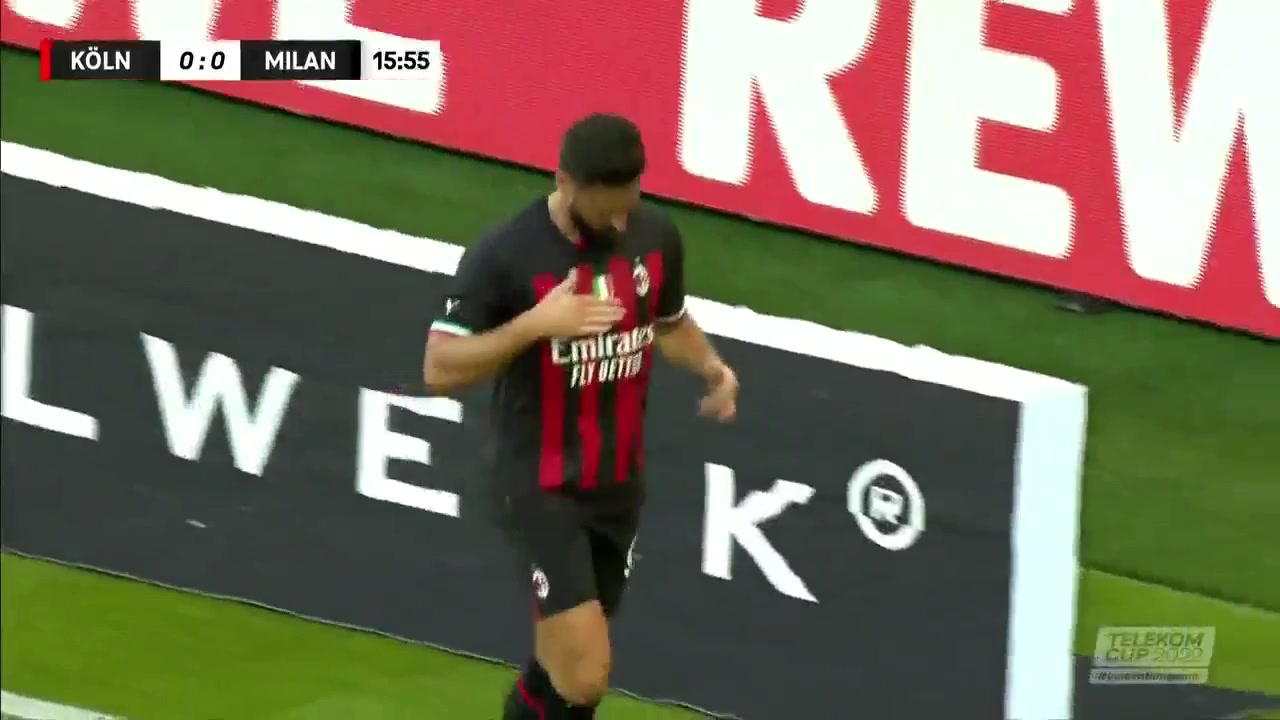 太秀了！吉鲁骚气挑球过门将破门