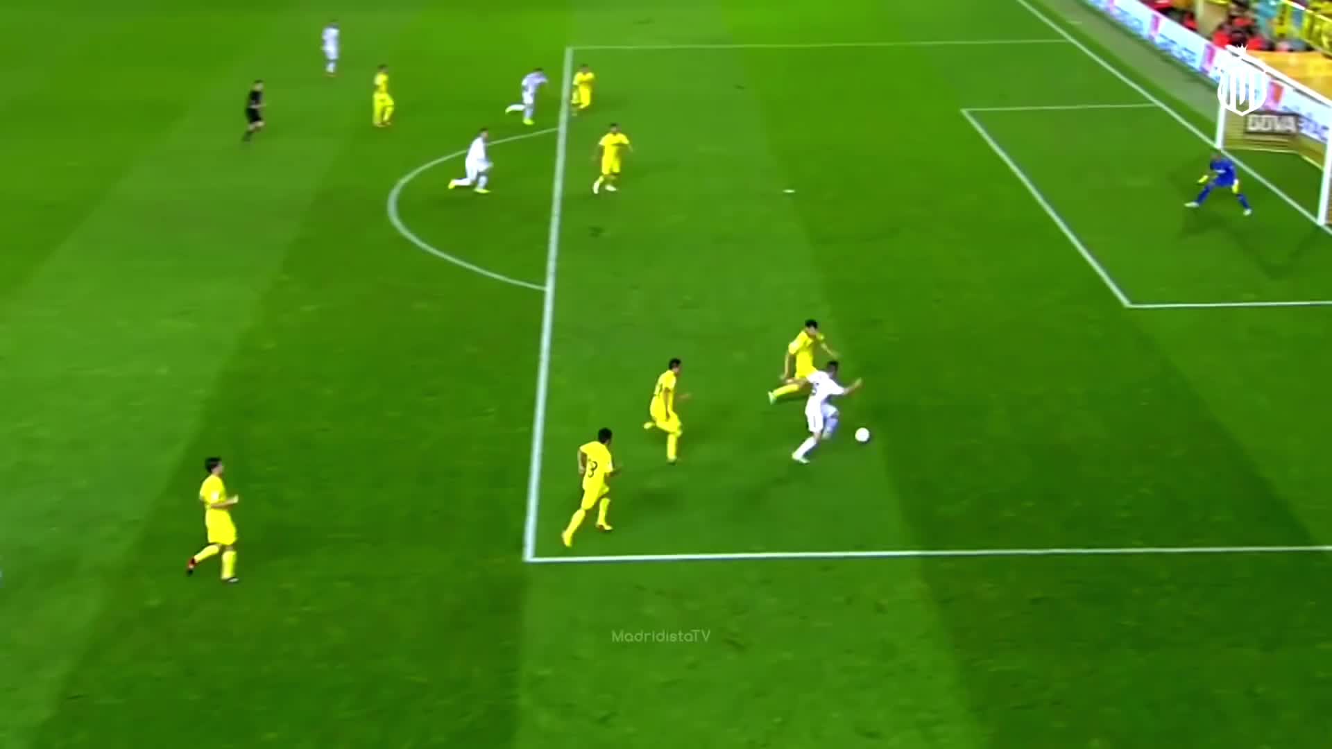 脚踏祥云而来 随风卸甲而去！贝尔皇马时期个人精彩集锦（贝尔在皇马）