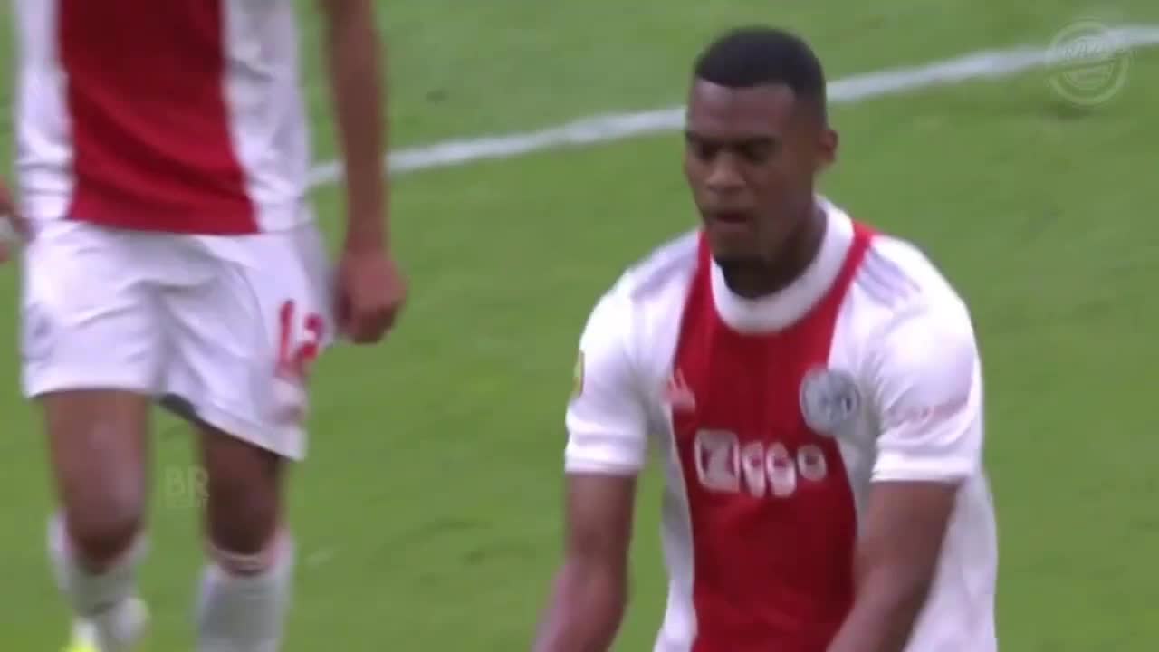 1850万欧加盟拜仁！20岁中场格拉文贝赫个人精彩集锦！（格拉文贝尔奇百科）