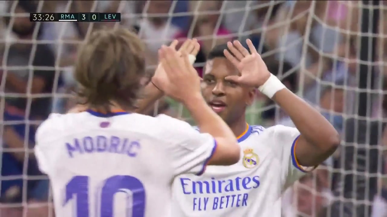 莫德里奇禁区横传门前 罗德里戈包抄破门扩大比分（莫德里奇和罗德里戈）