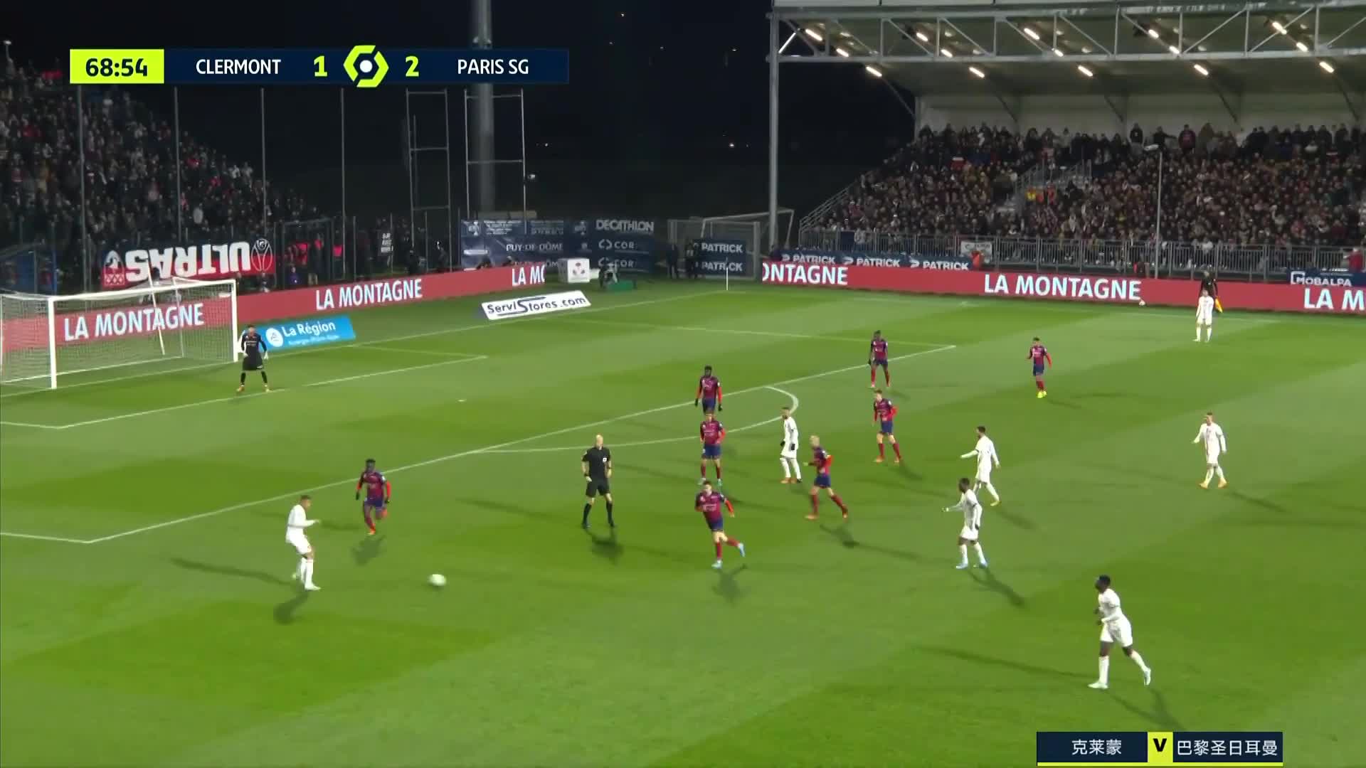 巴黎3-1领先！姆巴佩突破造点 内马尔骗过门将罚进（巴黎 内马尔和姆巴佩）