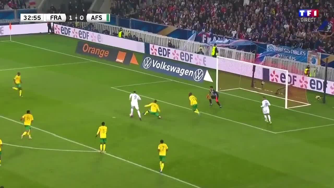 法国队2-0领先！大吉鲁禁区内连续晃动劲射破门（法国国家队吉鲁）
