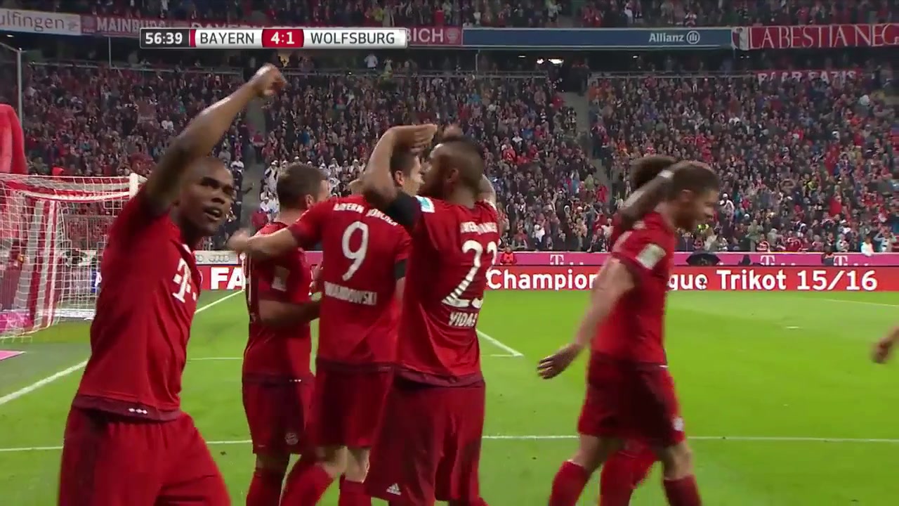 完整重温莱万9分钟5球神迹 瓜帅捂脸不敢相信（莱万9分钟5球视频中文解说）