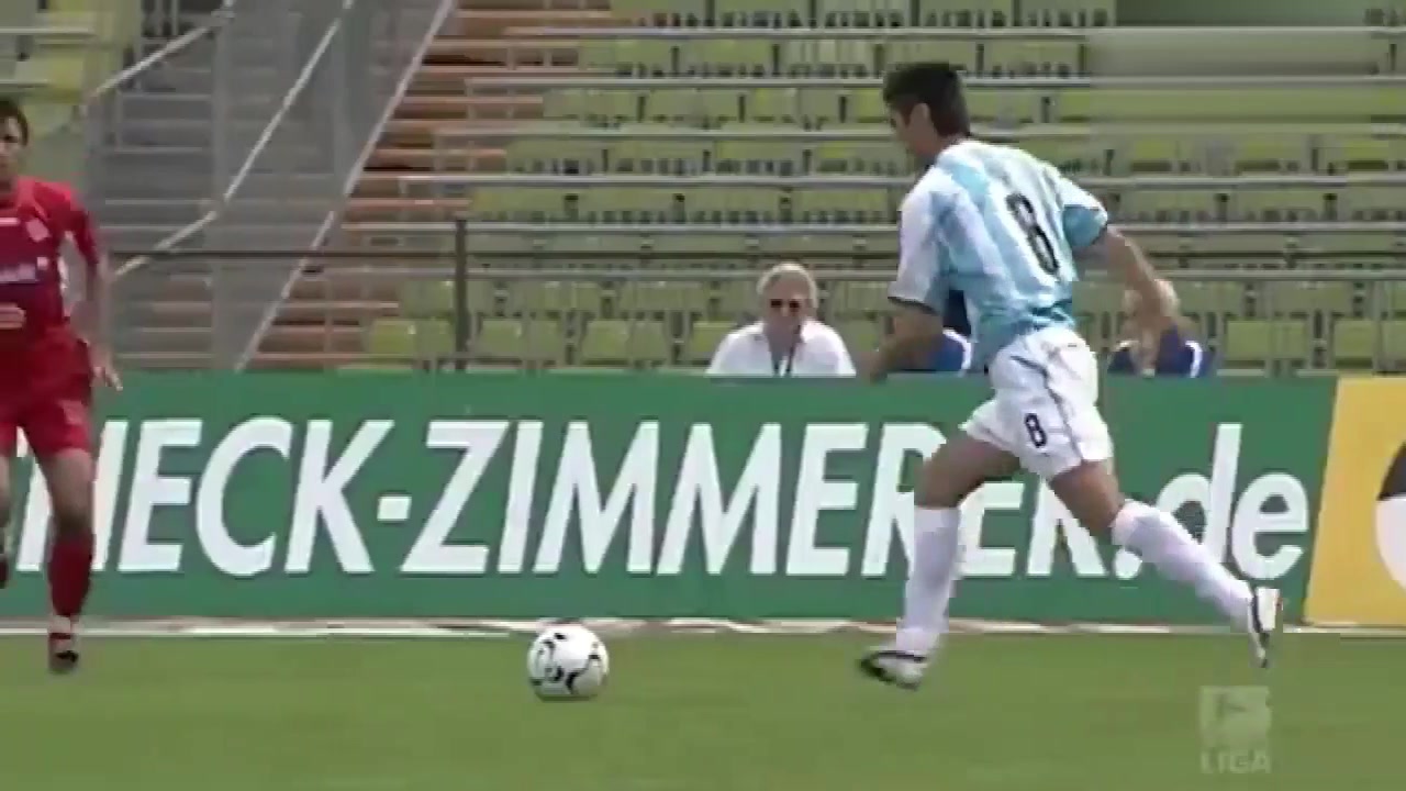 什么水平？回顾邵佳一德甲处子球 金左脚任意球破门（邵佳一德甲角球直接进球）