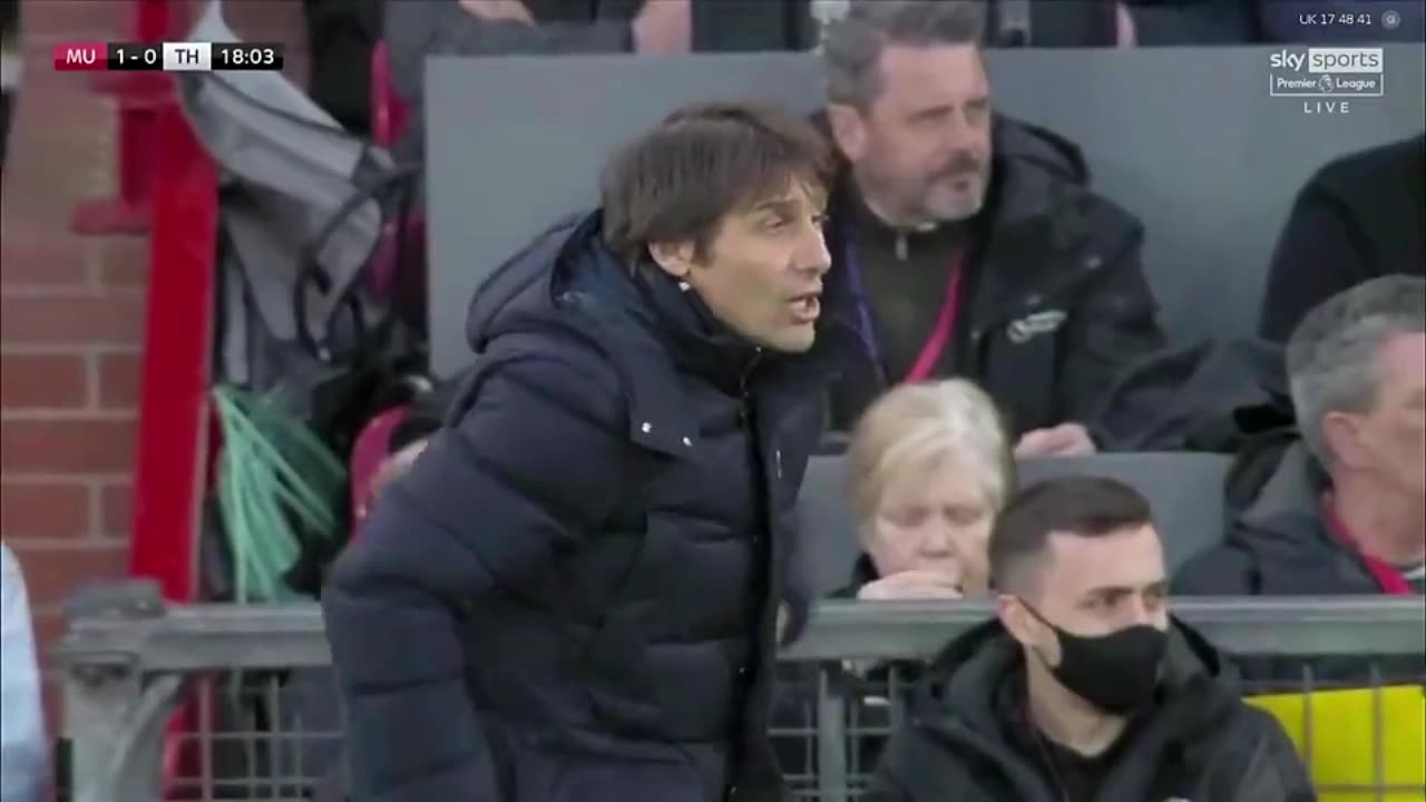 哈哈！进球取消后孔二愣子表情亮了（孔二愣子表情包）