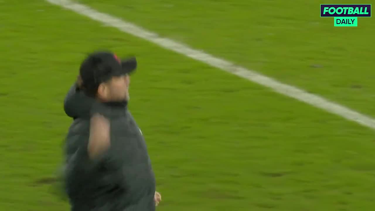 大胜利兹联！赛后克洛普激情上演农夫三拳（克洛普踢过德甲吗）