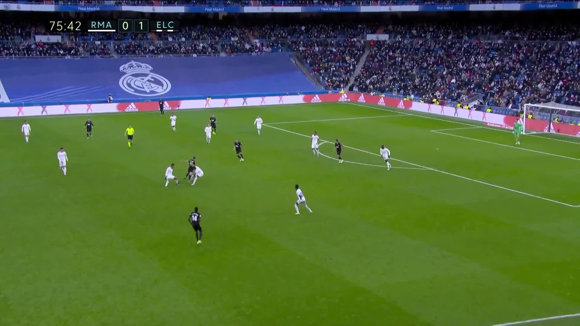 皇马0-2落后！米拉冷静打远角得手（皇马 米拉）