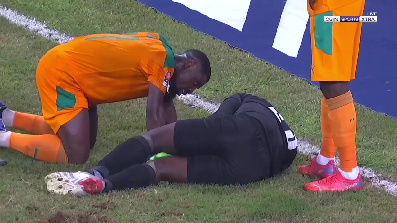 最后时刻惨遭绝平！科特迪瓦门将奇葩操作送超级大礼（科特迪瓦守门员）