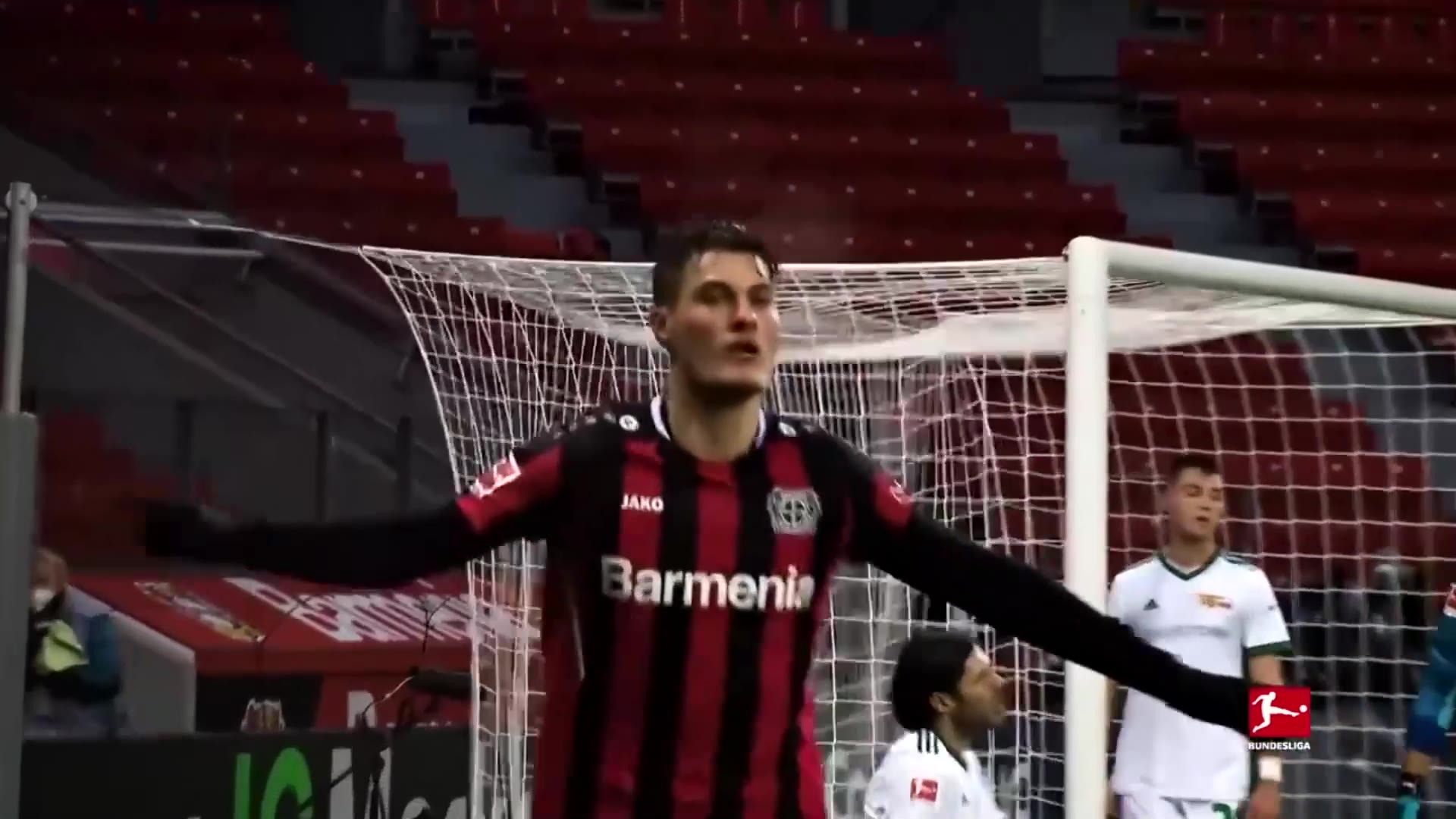 神锋降世！15场17球仅次莱万 盘点希克新赛季全进球（希克进球数）