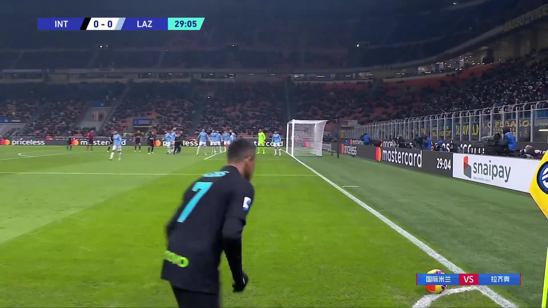 国米开出角球 巴斯托尼远射破门首开记录（国米的巴斯托尼）