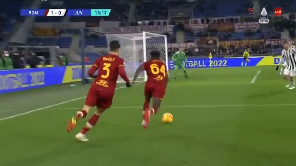 该不该判点？多角度回看德里赫特禁区内手球（德里赫特又手球）