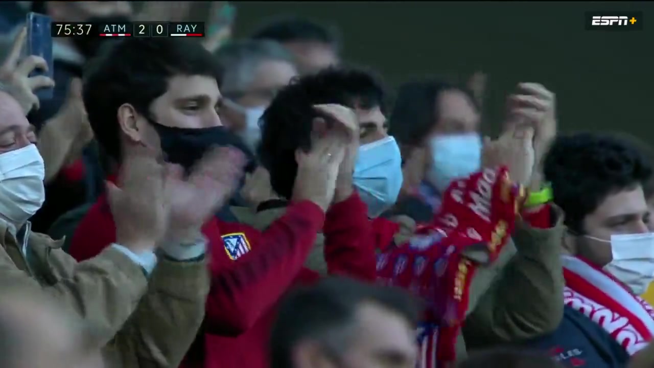 超级老虎！马竞球迷起立鼓掌致敬法尔考（马竞为什么卖法尔考）