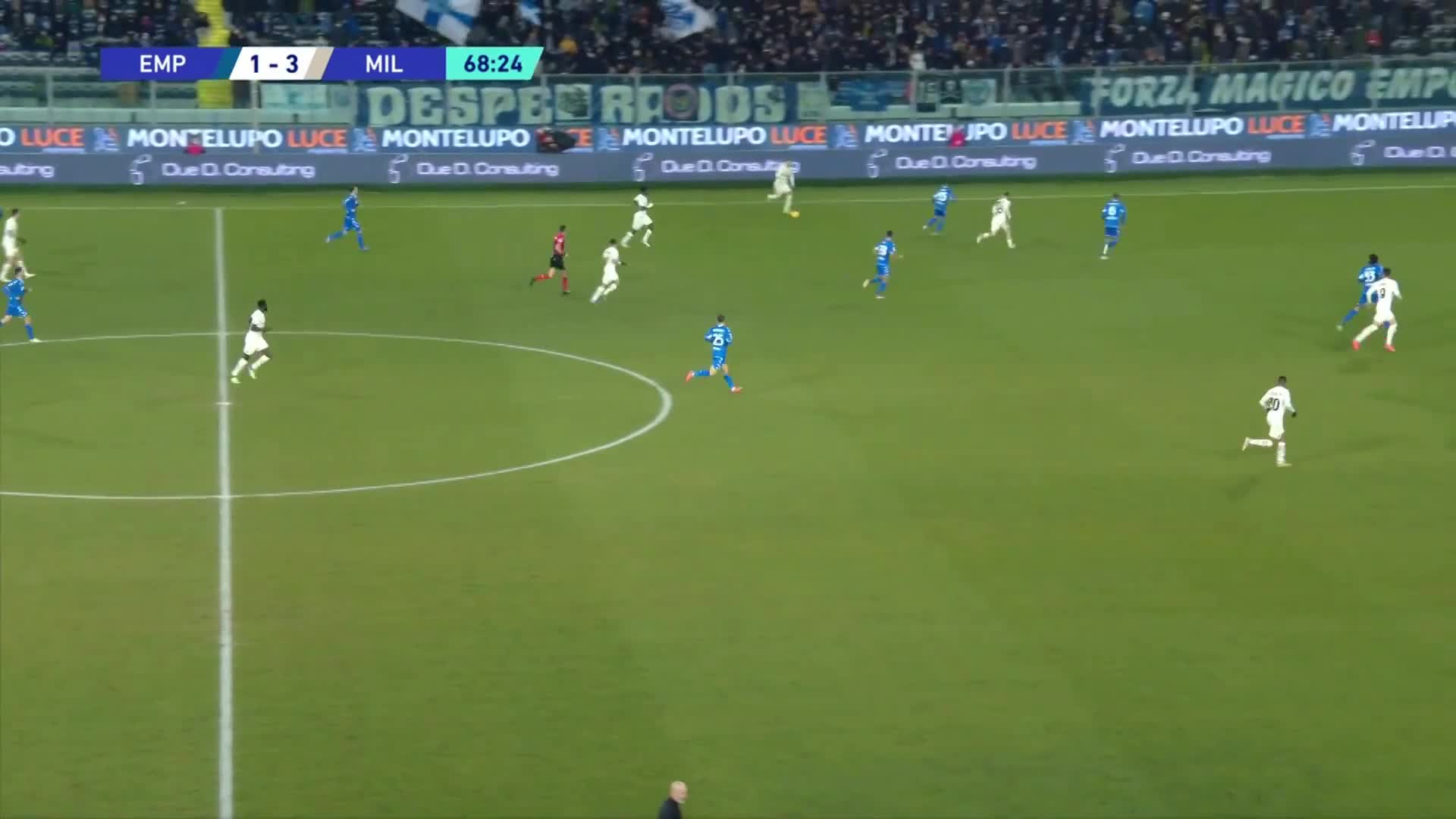 米兰4-1领先！特奥杀入禁区抽射破门（ac米兰 特奥）