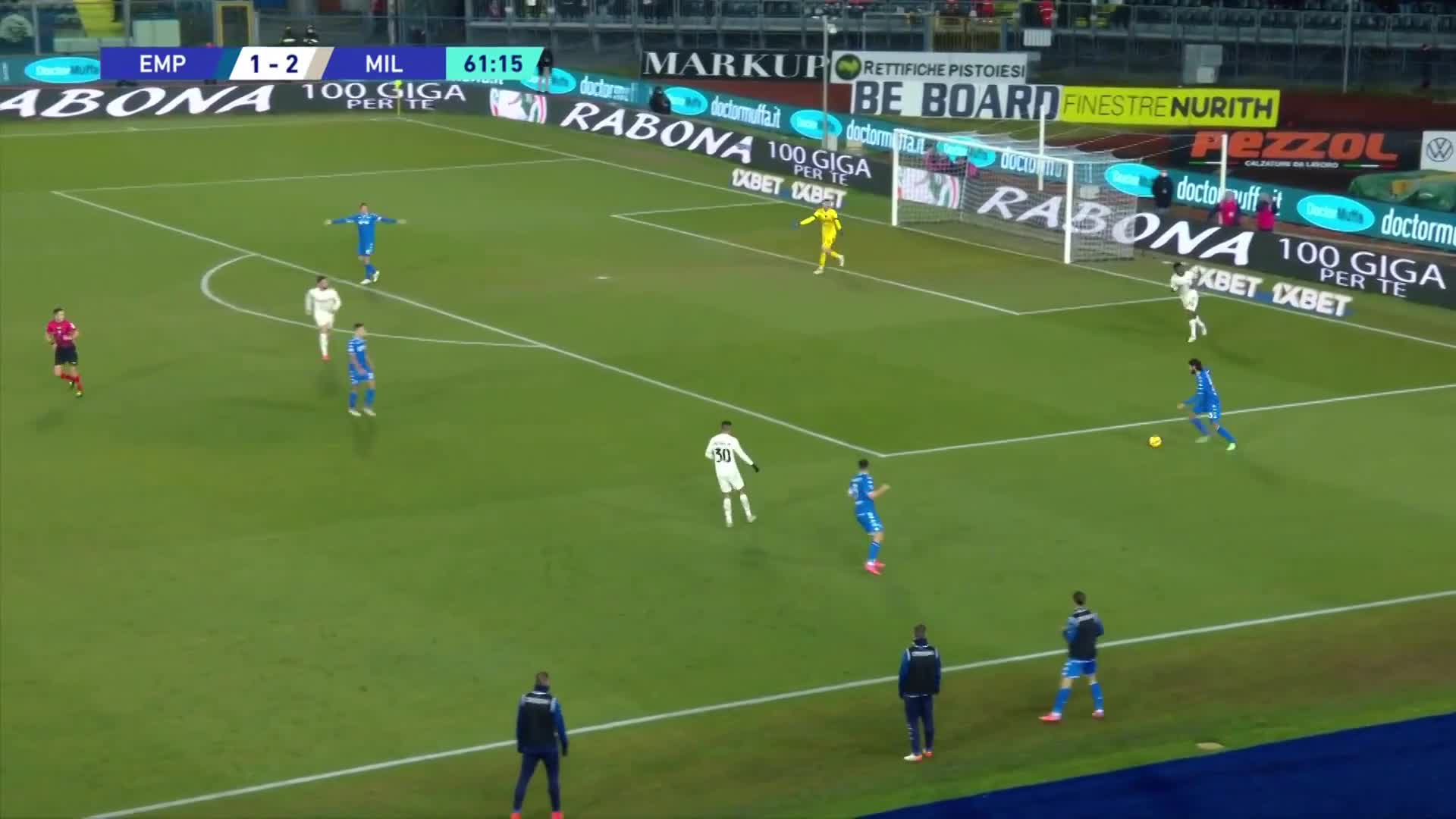 米兰扩大领先！弗洛伦齐任意球直接破门攻入处子球（弗洛伦齐转会米兰）