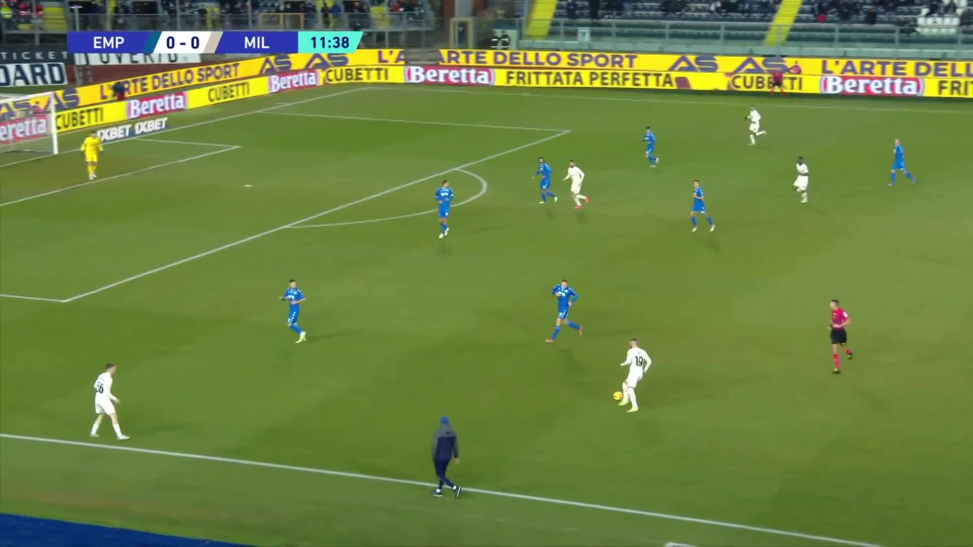 吉鲁倒地助攻 凯西迎球劲射破门拔头筹（吉鲁和凯恩）