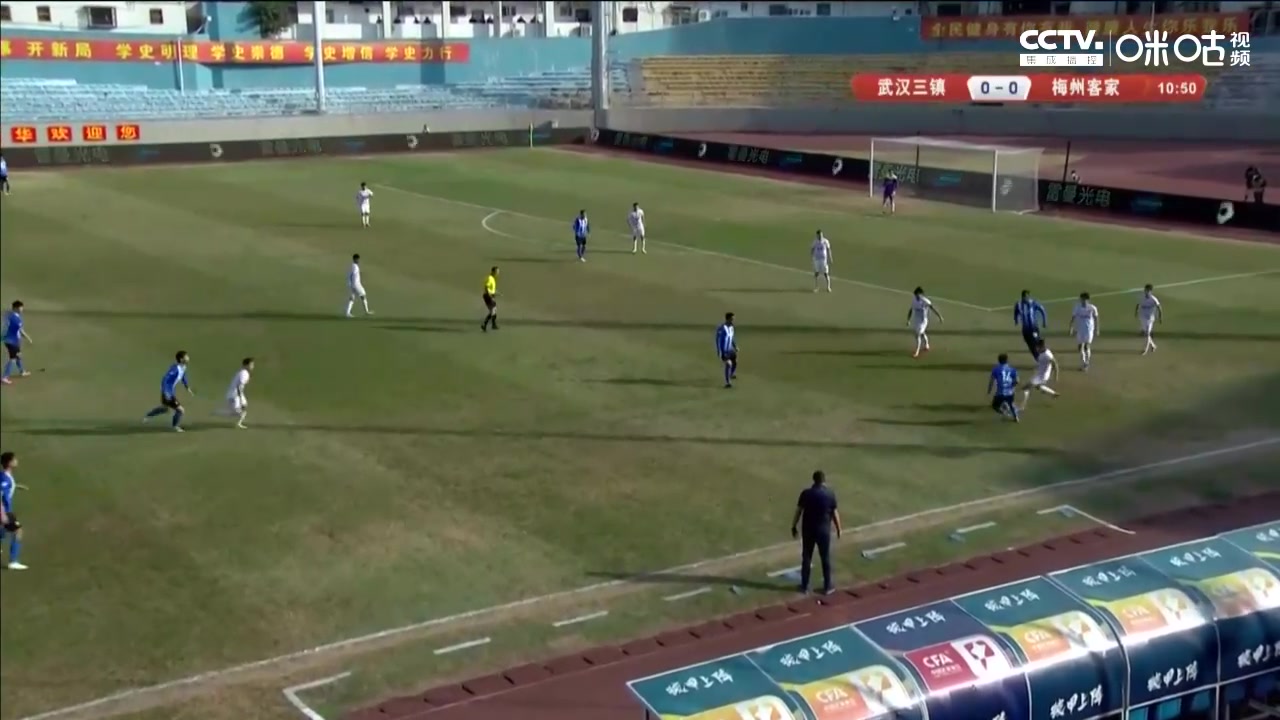 中甲-桑一非挑射制胜 武汉三镇1-0梅州客家提前一轮夺冠（桑一非怒怼球迷会）