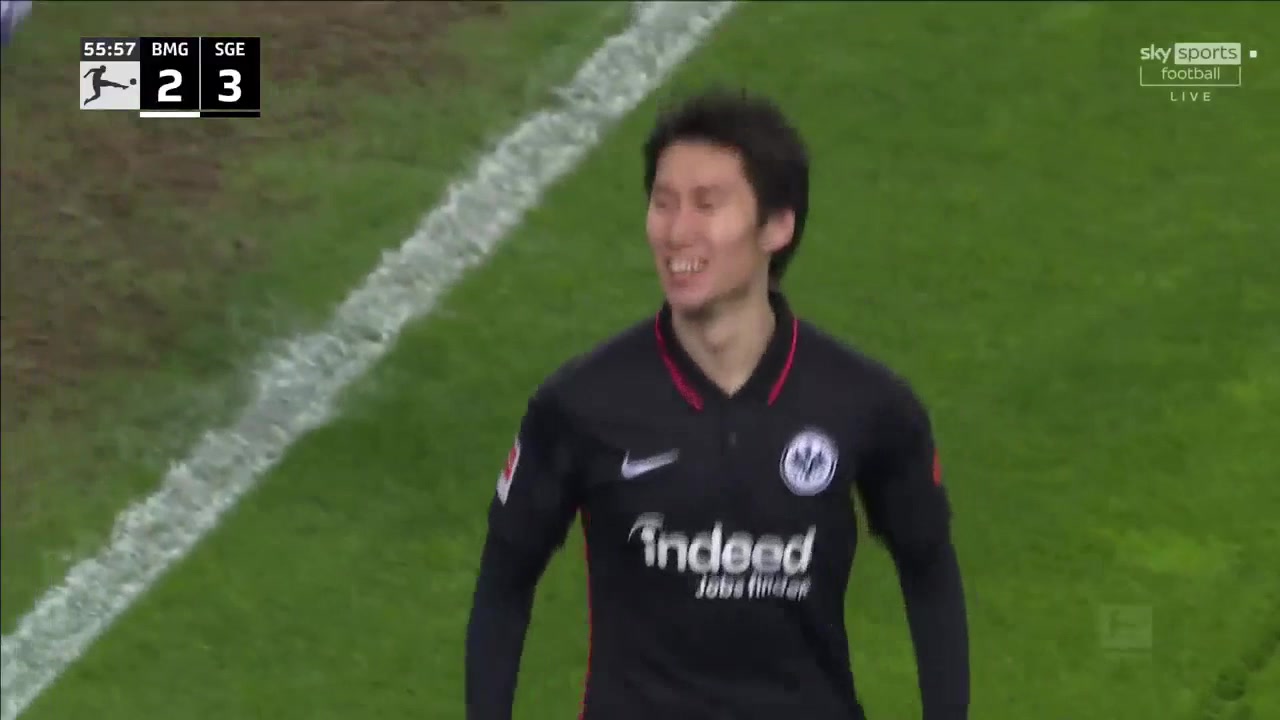 助法兰克福3-2获胜！镰田大地德甲单刀破门（德甲评半程镰田大地）