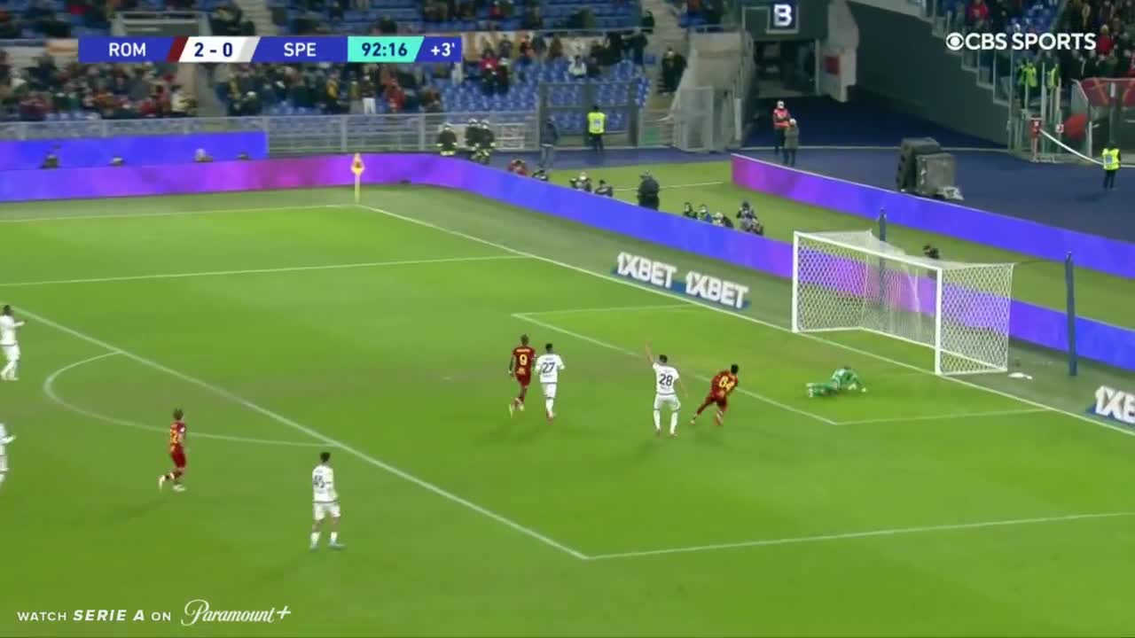 18岁小将吉安最后时刻染红离场 穆帅场边十分生气