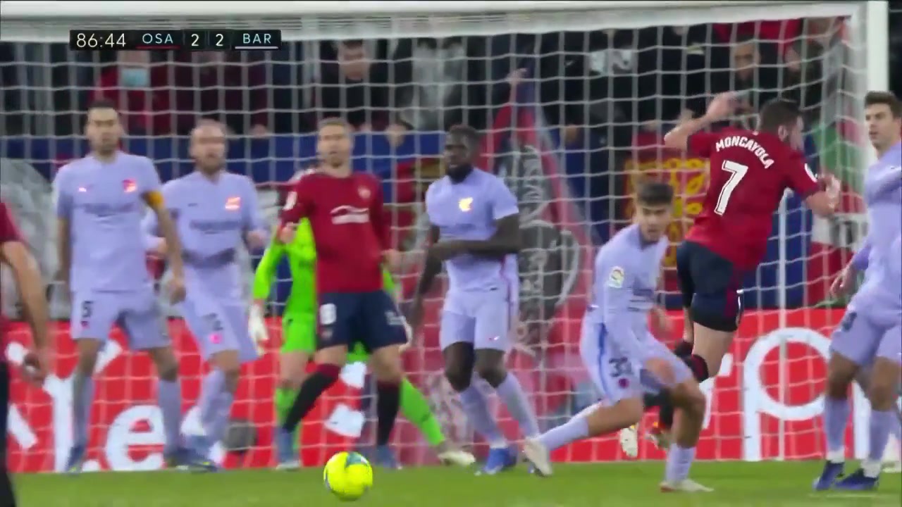 巴萨被奥萨苏纳扳平 阿维拉射门击中乌姆蒂蒂入网（巴萨8:0奥萨苏纳）