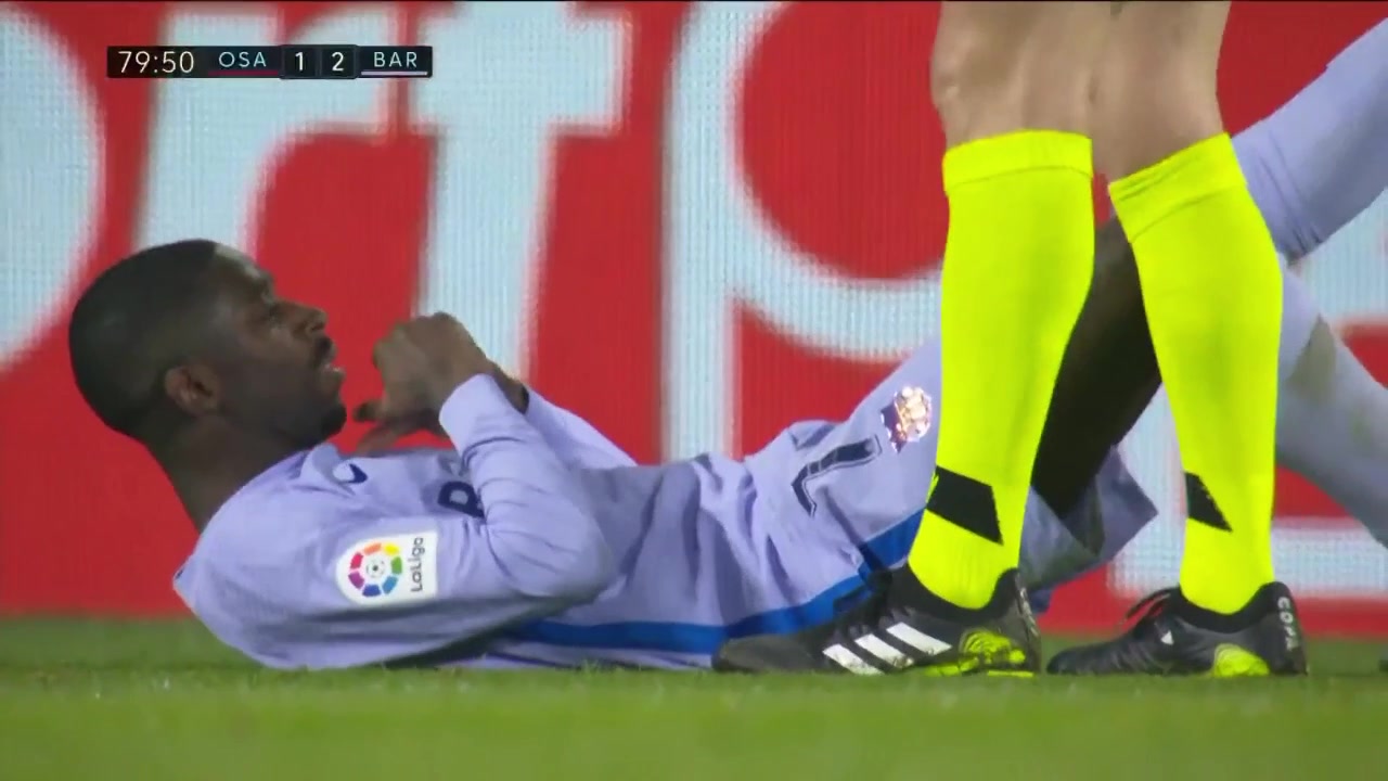 登贝莱积极回防解围后伤退 被库蒂尼奥换下（登贝莱回应）