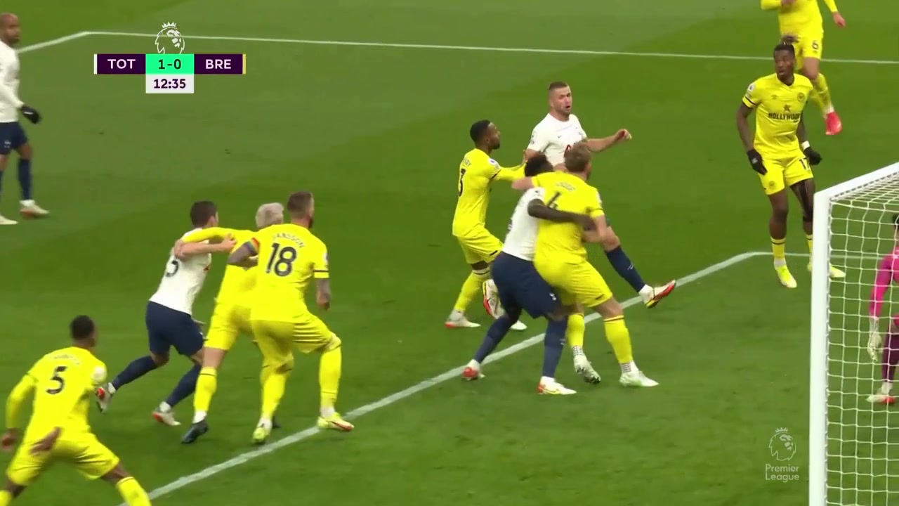 热刺战术角球配合孙兴慜传中 卡诺斯头球自摆乌龙（热刺只有凯恩和孙兴慜）