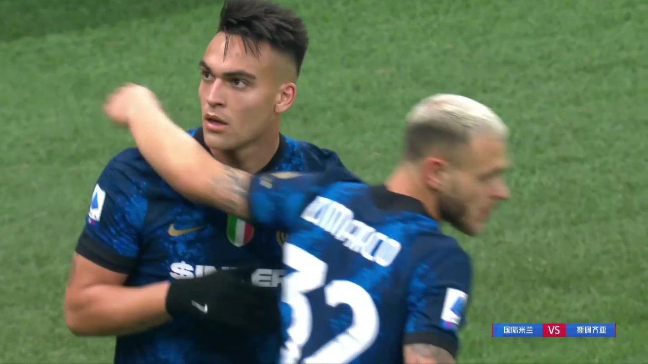 国米扩大比分！劳塔罗造点亲自主罚命中（国米续约劳塔罗）