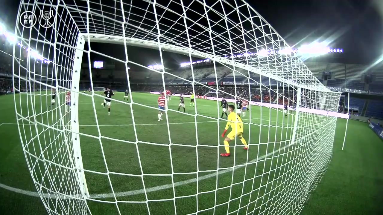 【集锦】国王杯-布茨克帽子戏法巴卡破门 格拉纳达7-0大胜拉古纳（国王杯格拉纳达对巴萨）